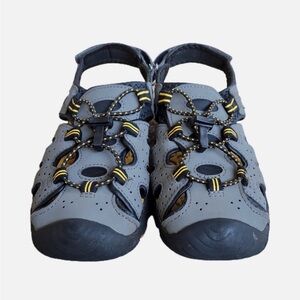 Kids Khombu Gray and Black Waterproof Sandals